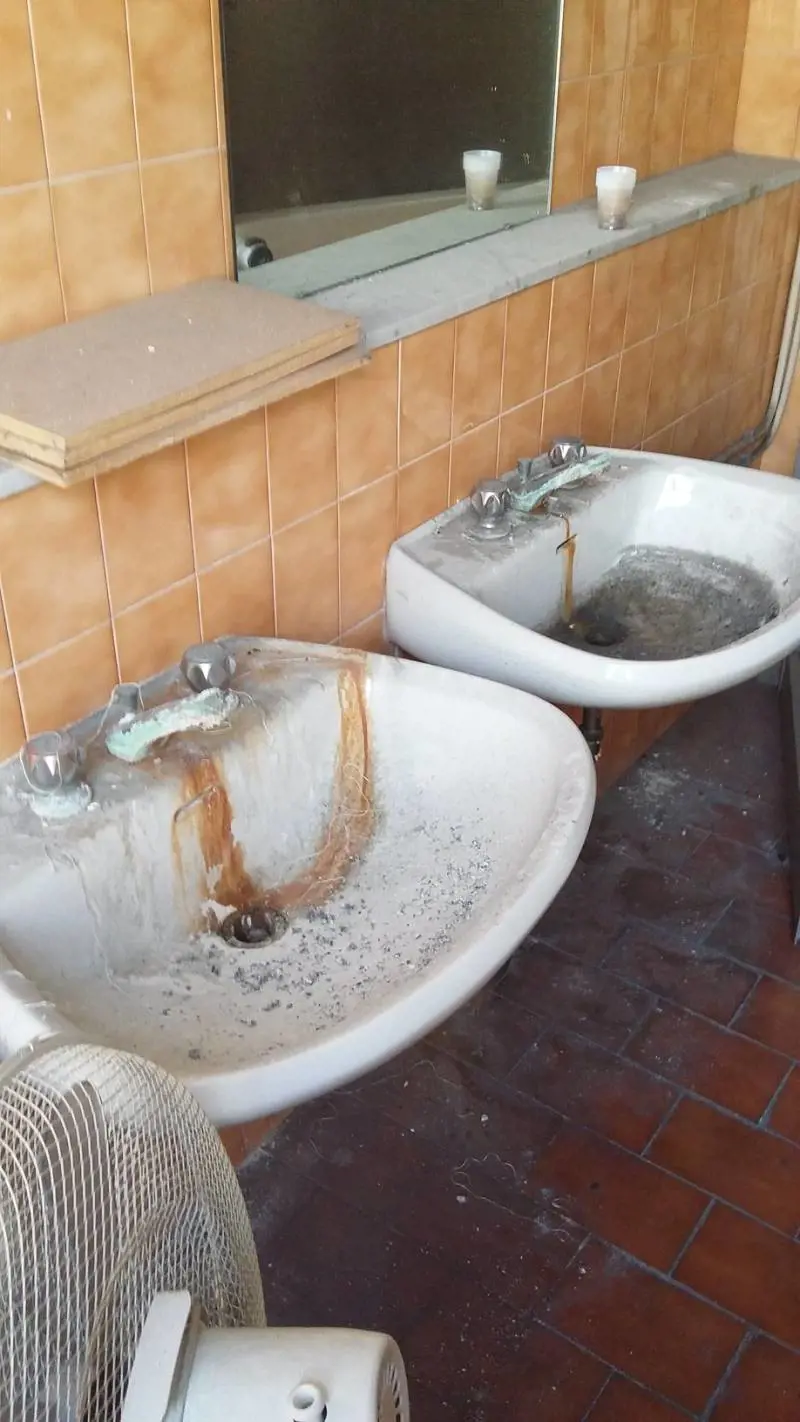 Così i poliziotti di frontiera vivono come i profughi