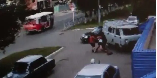 Russia, 16enne rapita in strada per forzarla al matrimonio con uno dei rapitori