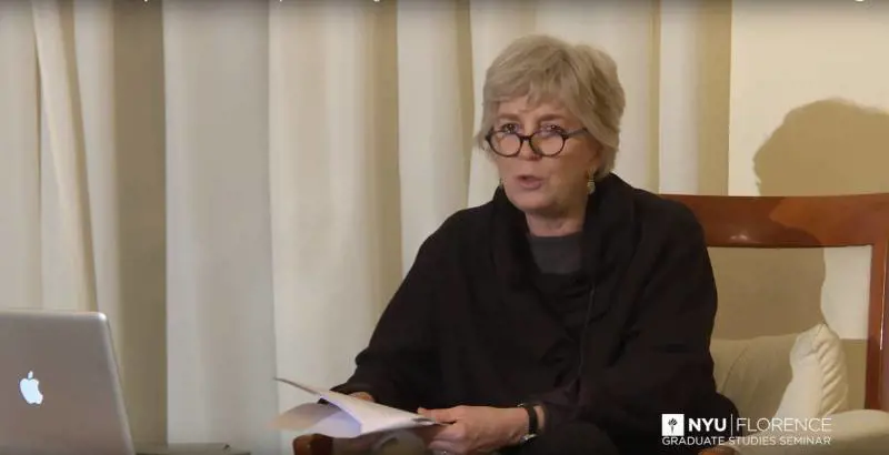 Anita Raja su Twitter: “Elena Ferrante sono io”. Ma il profilo è un falso