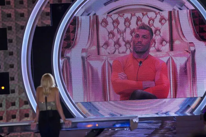Dagospia: "Annullato televoto su Clemente Russo"