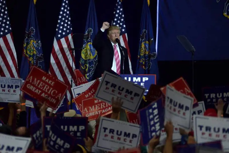 Così New York ha bloccato l'organizzazione benefica di Trump