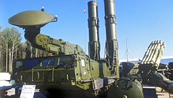 Israele teme gli S-300 russi in Siria: "Richieste immediate procedure"
