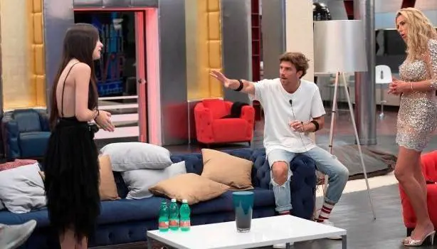 Ora la figlia della Mosetti spara a zero su Andrea: "Cosa ci faccio con quello?"