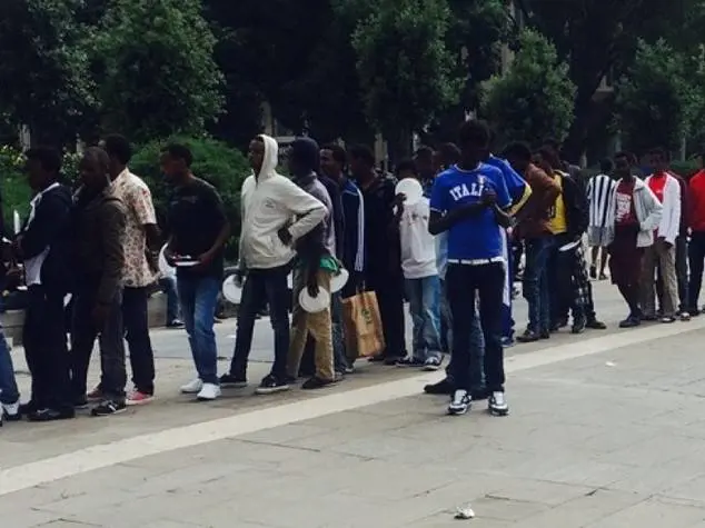 "Pestato e deriso perché difendo l'isola dall'invasione dei migranti"