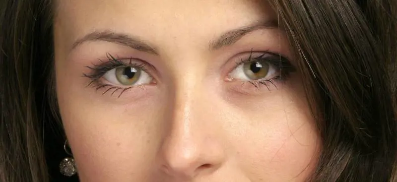 Viso: i rimedi naturali per una pelle luminosa