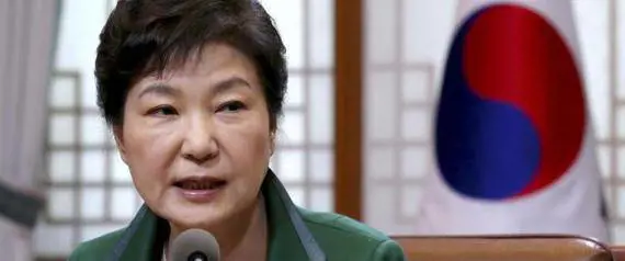 La maga, la presidentessa e la Corea senza una guida