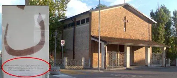 Gorino, il cartello contro i migranti: "Islamici, tornate nel vostro califfato"