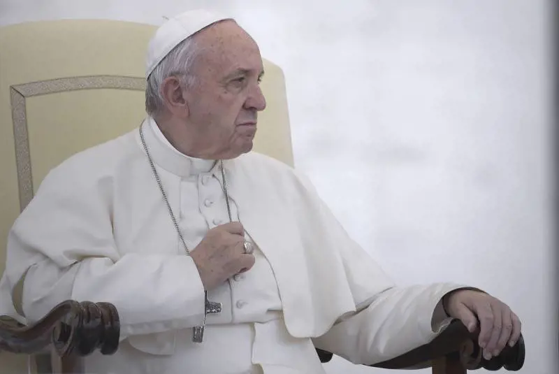 La confessione di Bergoglio: "Sono stato dallo psicanalista"