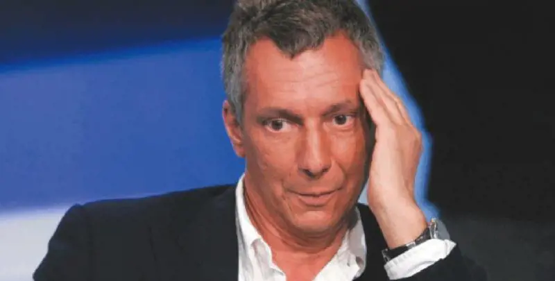 "Sono il principe dell'Isola dei famosi ma le figuracce le fecero i Savoia"