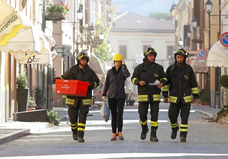 Terremoto, tornano in azione gli sciacalli: "Attenzione alle truffe"
