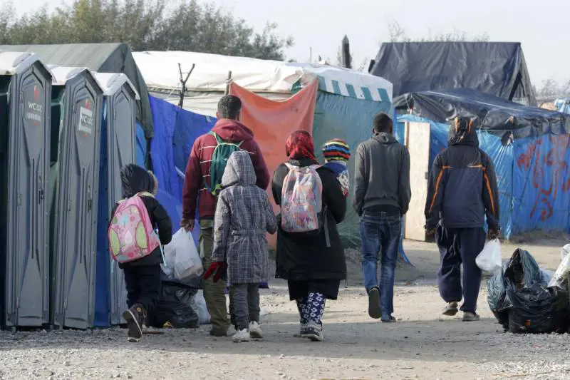 Migranti, ultimo trucco Nozze con gli italiani ma a loro insaputa