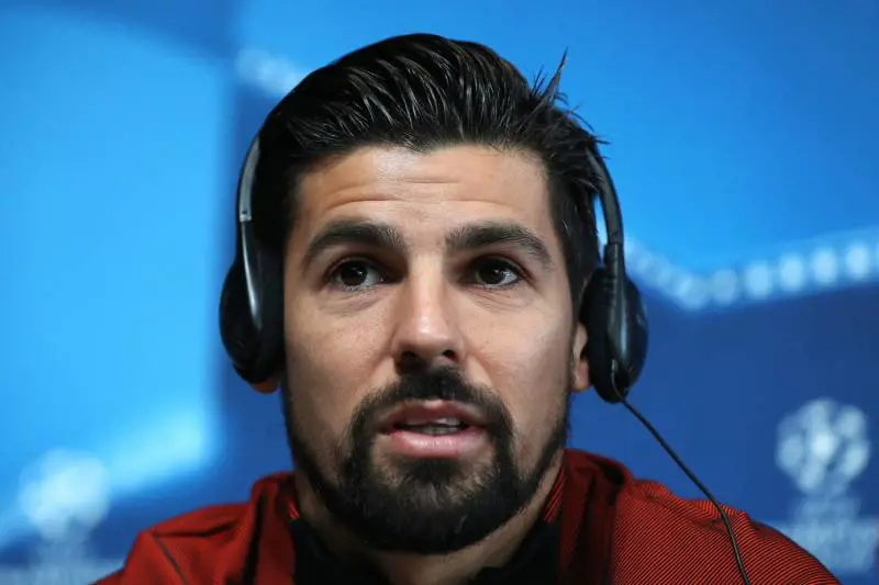 La madre di Nolito attacca: "Lui è milionario, io vivo in una topaia"