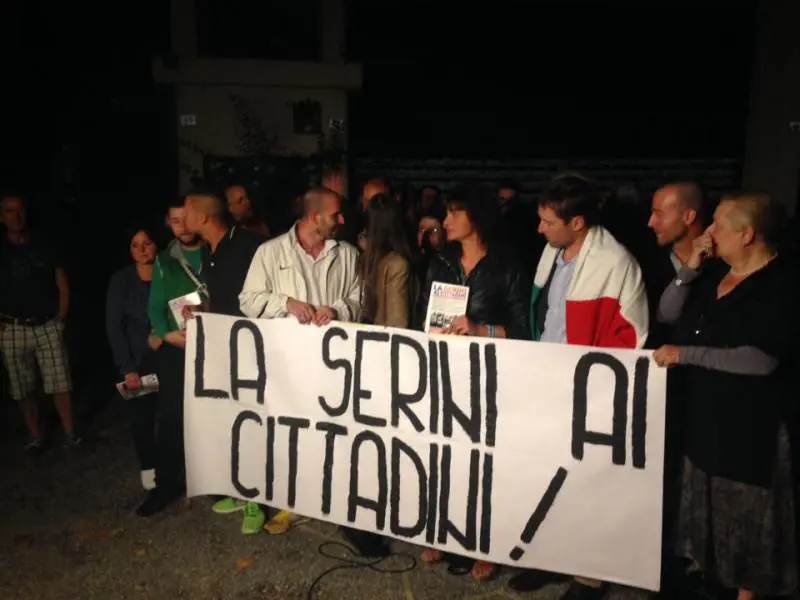La rivolta contro gli immigrati. Da 6 giorni barricate in strada