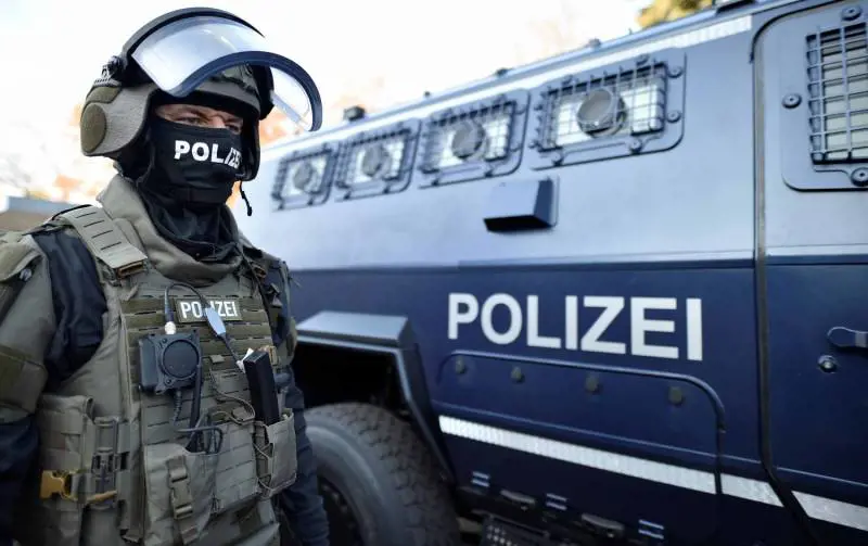 Germania: raid in tutto il Paese contro gli estremisti islamici