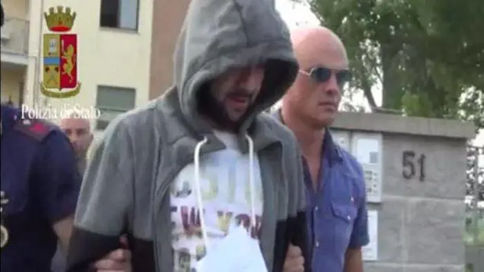 "Istiga al terrorismo islamico". Ma è libero per i ritardi del giudice