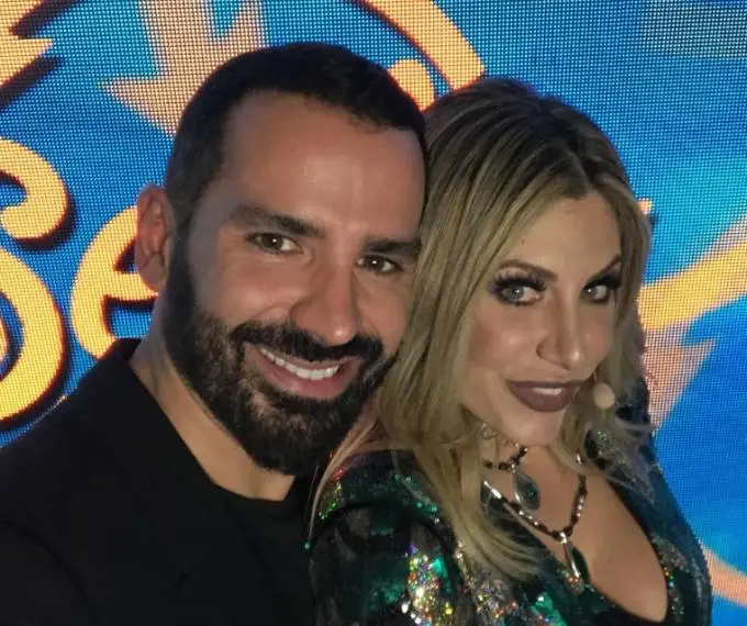 Selfie, ecco chi è il chirurgo Antonio Spagnolo che baciò Roberto Bolle