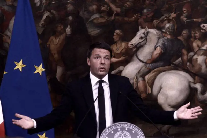 Renzi vuol far saltare tutto per tornare subito alle urne