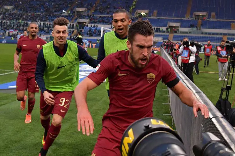 Giudice sportivo: 2 giornate a Strootman una a Cataldi. Lulic impunito