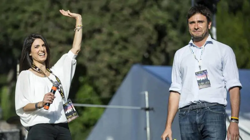 Daily Mail: "Raggi è una pin up e Dibba un rubacuori rivoluzionario"