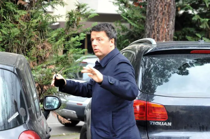 Tutti appesi al Cavaliere