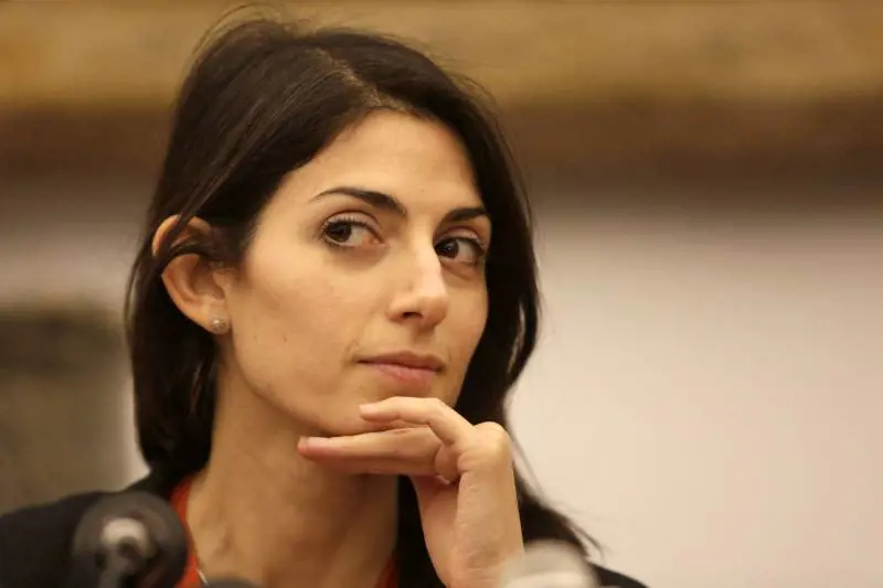 Virginia Raggi vieta i botti a Capodanno. Multe fino a 500 euro