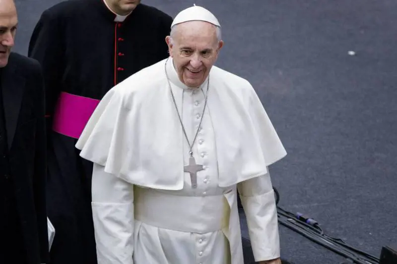 Papa Francesco: "Donne, allattate pure in chiesa"