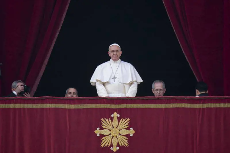 Siria, l'appello del Pontefice: "È tempo che le armi tacciano"