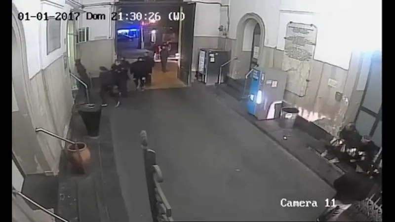Catania, le immagini del raid al medico del pronto soccorso