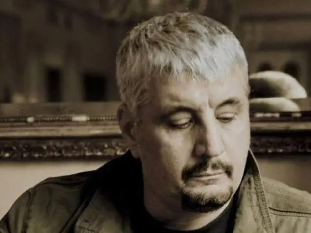 La figlia di Pino Daniele: "Dopo la sua morte alle 11 col bicchiere in mano"