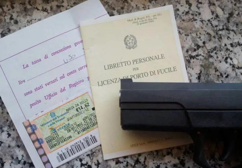 Armi, tutti i tipi di licenza