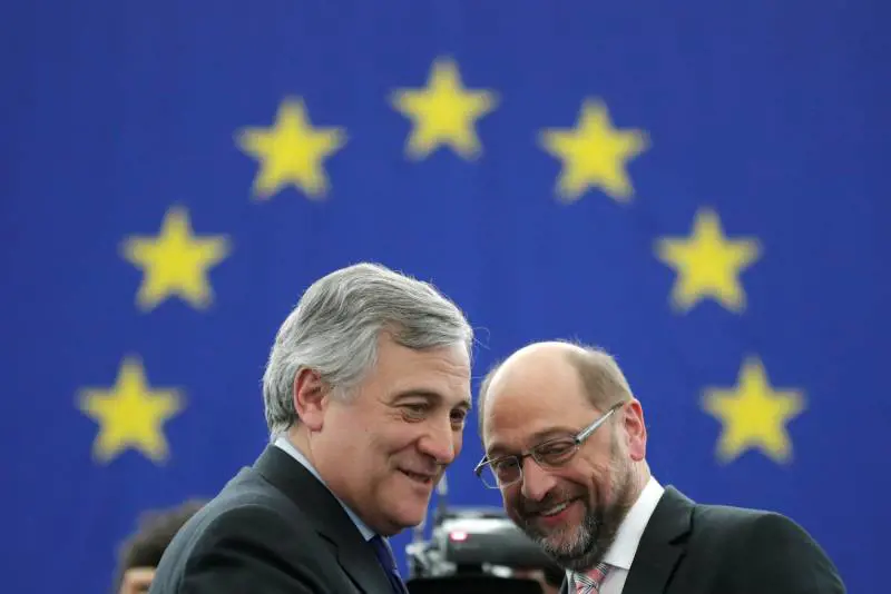 La grande rivincita del Cavaliere  sui suoi euronemici