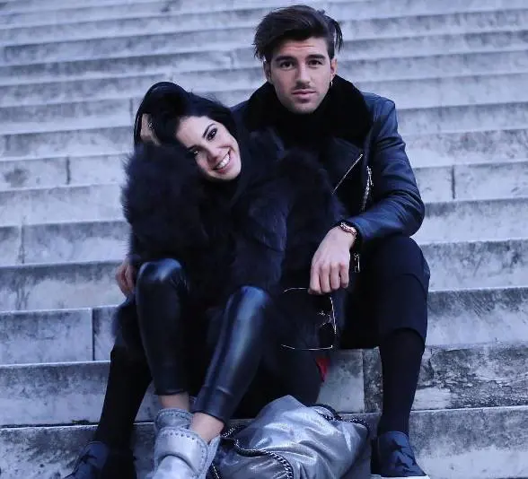 Isola dei Famosi, Giulia De Lellis e la sua gravidanza: "Signorini ritenta, sarai più fortunato"