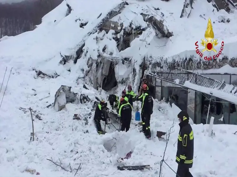 "L'hotel di Rigopiano è stato costruito sui detriti"