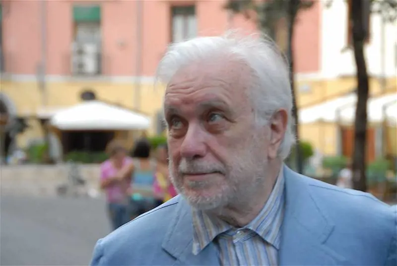 Addio a Luciano De Crescenzo