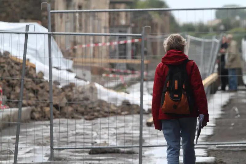 Il sospetto dei carabinieri Sono i custodi di Pompei a fare crollare le domus