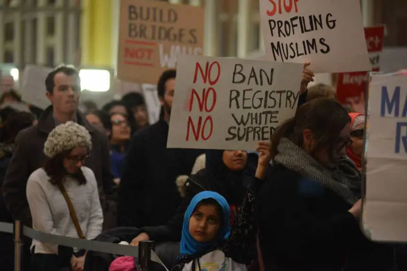 Usa, Trump sfida la sentenza. "Caccia" ai migranti irregolari