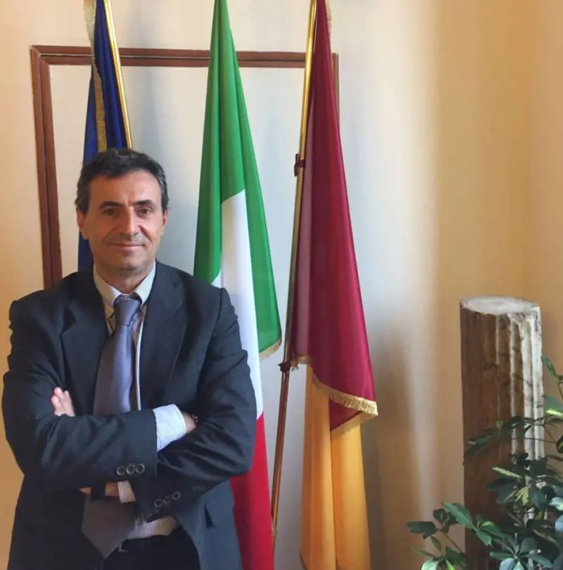 Raggi, la causale della polizza di Romeo: "Relazione"