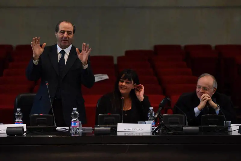 Tangentopoli si fermò davanti al Pci. D'Ambrosio disse: "Mani pulite è finita"