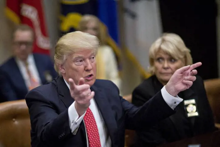 Immigrati, europei con Trump: la maggioranza vuole il blocco