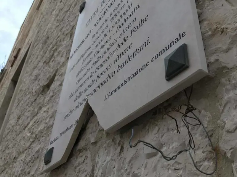 Barletta, danneggiata la lapide per i martiri delle foibe