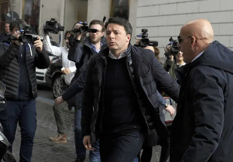 Matteo Renzi: "Radiare dalla politica chi dice no ai vaccini"