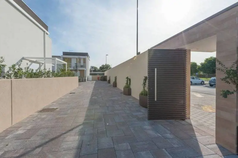 Il quartiere-fortino di Treviso: contro i ladri 3 metri di muro