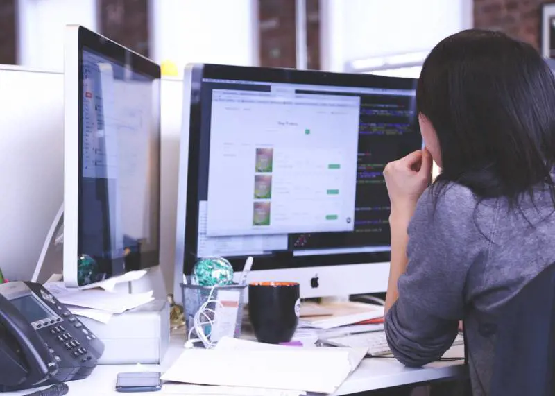 Donne e universo hi-tech: ancora lontana l'uguaglianza