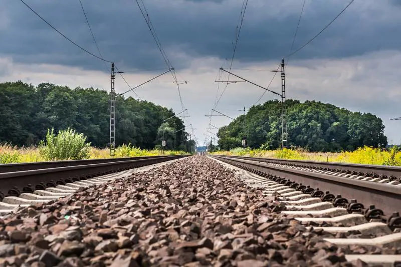 Catanzaro, selfie con il treno in corsa: 13enne travolto e ucciso