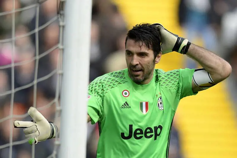 Donnarumma & Meret, le due "metà" di Buffon si giocano la sua maglia