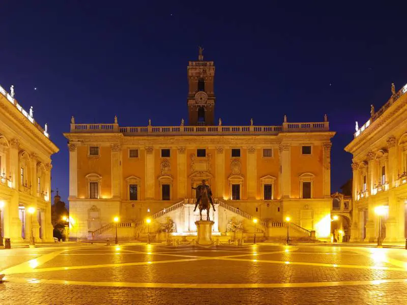 Tentativo di violenza vicino al Campidoglio: così l'hanno fermato