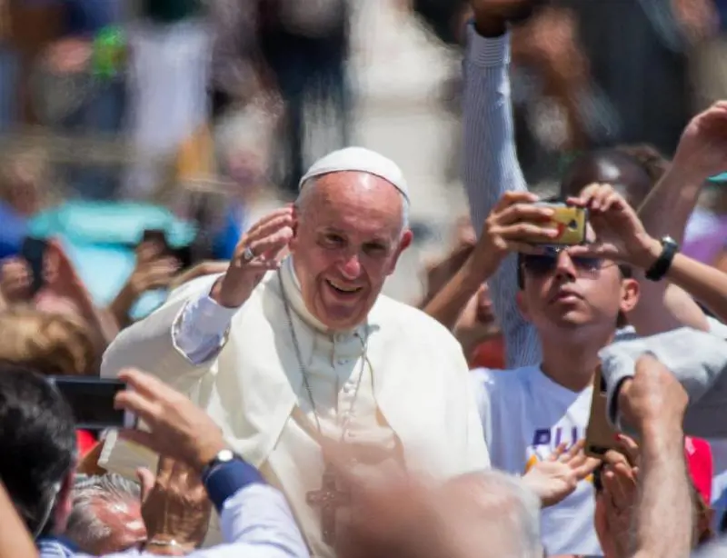 Tutte le donne di Papa Francesco. Ecco chi lavora in Vaticano