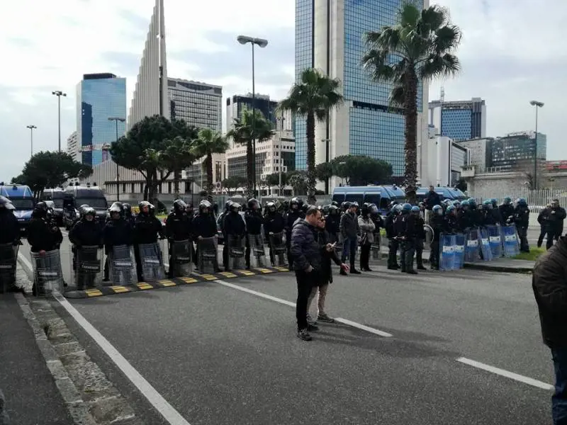 Corteo anti-Salvini a Napoli, scarcerati i due fermati