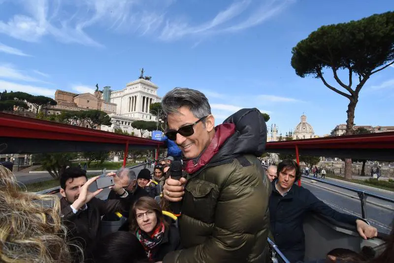 Il dolore segreto di Fiorello: "Così ho perso mio papà"