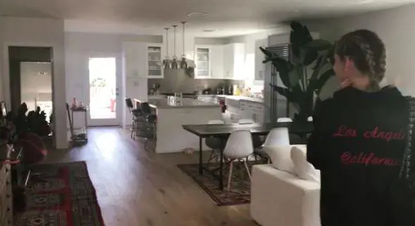 Chiara Ferragni mostra la nuova casa. Ma sui social scatta la protesta
